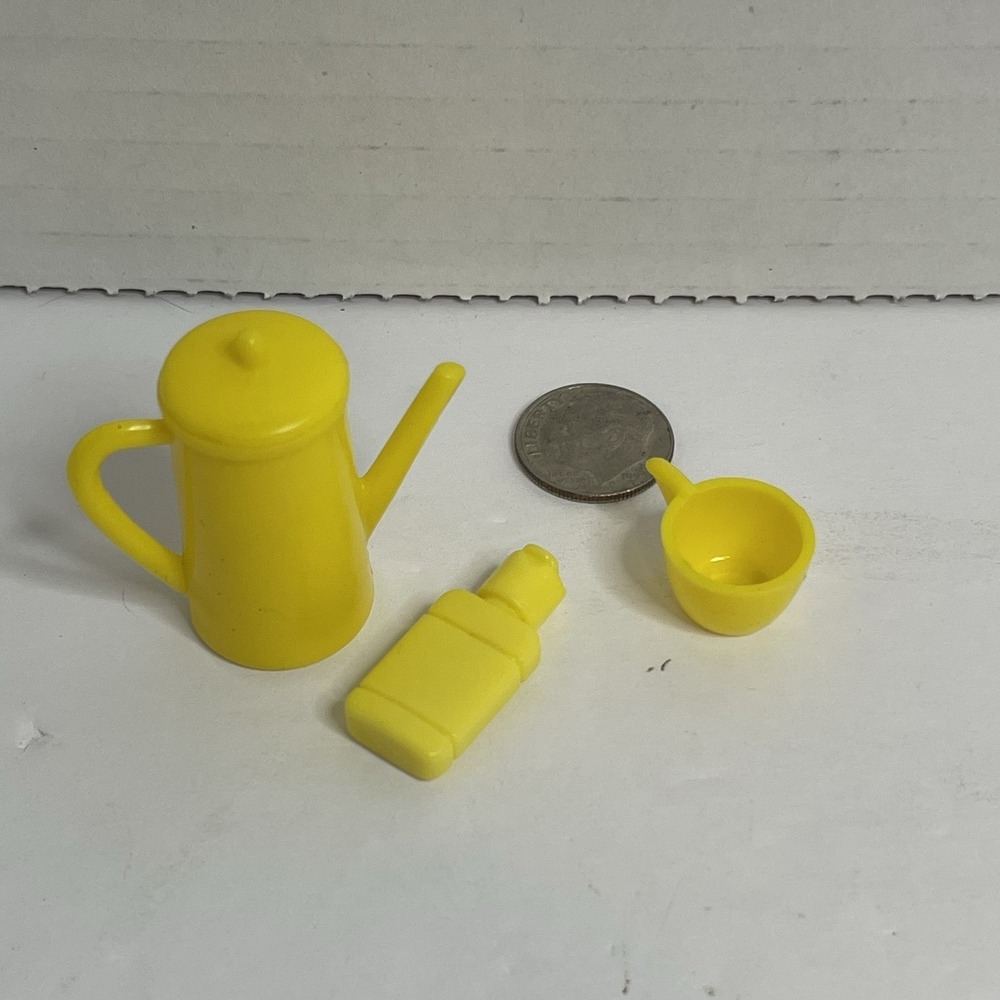 Vintage Doll Yellow Plastic Dishes Coffee Pot Cup